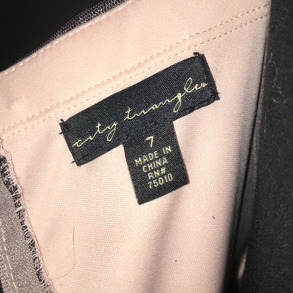 SOLD-Prom or Formal strapless Dress Jr Sz 7 - Picture 6 of 8